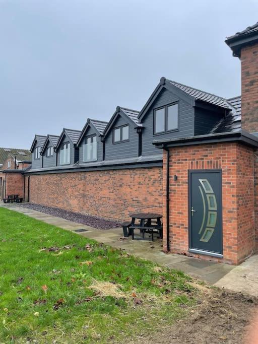 Falabella Suite With Amazing Views Of Stud Farm. Driffield Exterior photo